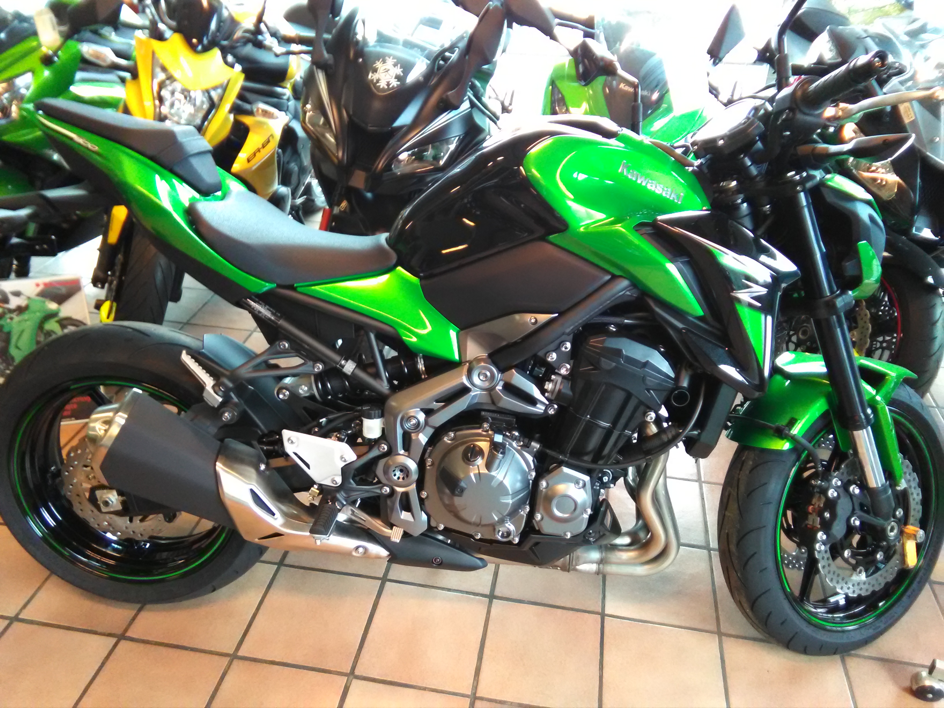 Z900